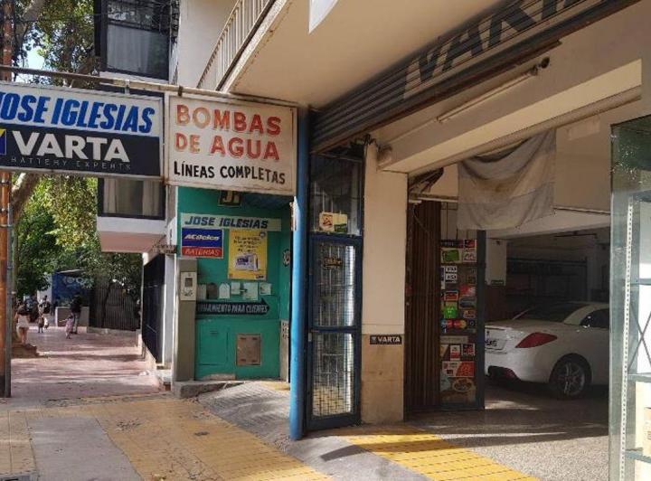 Local comercial · 334m² · 4 Ambientes · 2 Cocheras