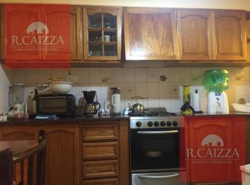 PH · 75m² · 4 Ambientes · PH - Temperley Este