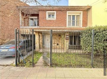 Casa de 5 ambientes, Mar del Plata · Latorre Prop. Vende Chalet 5 Amb con Parque - Chauvin