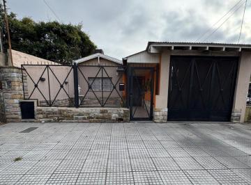 Casa de 6 ambientes, Lomas de Zamora · Chalet 6 Ambientes y Amplio Parque