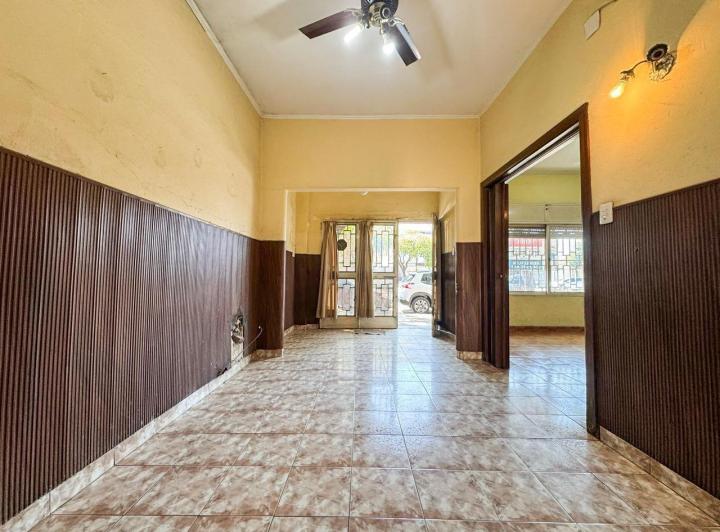 Casa · 175m² · 10 Ambientes · 1 Cochera