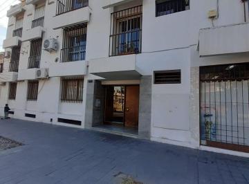 Departamento de 8 ambientes, Ciudad de Mendoza · En Sexta Sección. Alquilo Departamento