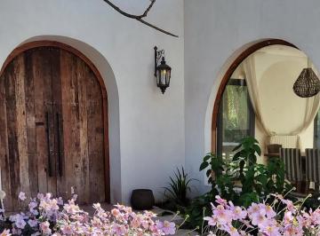 Casa · 1500m² · 5 Ambientes · 1 Cochera · Alquiler Vacaciones de Invierno