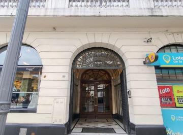 Departamento · 68m² · 5 Ambientes · Oficina en Microcentro