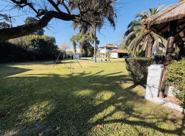 Quinta vacacional · 3238m² · 5 Ambientes · 4 Cocheras · Casa Quinta en Jose C Paz a 30 Mtrs2 de Ruta 8