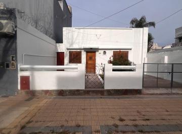 Casa de 4 ambientes, Lanús · Casa Impecable