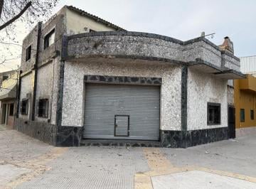 Casa de 5 ambientes, Pompeya · Tabare 1891 Venta Casa
