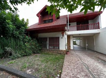 Casa de 5 ambientes, Quilmes · Casa de 5 Ambientes con Garage y Patio, Don Bosco Este.
