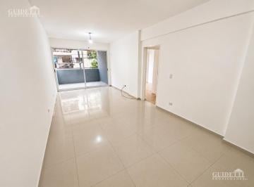 Departamento · 61m² · 2 Ambientes · Venta 3 Ambientes en Boedo con Balcones Al Frente y Cochera Opcional
