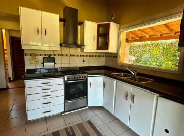 Casa de 5 ambientes, Pilar · Venta Oportunidad, Casa en St Matthews, Lote Central, Barrio con Acceso Directo Alcolegio.