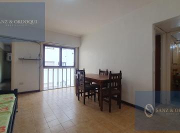 Departamento · 38m² · 2 Ambientes · 1 Cochera · Alquiler 24 Meses - Departamento Dos Ambientes Internos con Cochera - Entre Rios 2364
