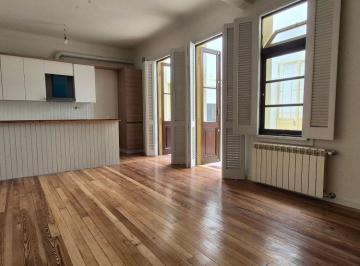 PH de 3 ambientes, Villa Urquiza · Venta PH 3 Ambientes con Patio Reciclado a Estrenar! Apto Crédito Todo en Pb Súper Luminoso P. Cha