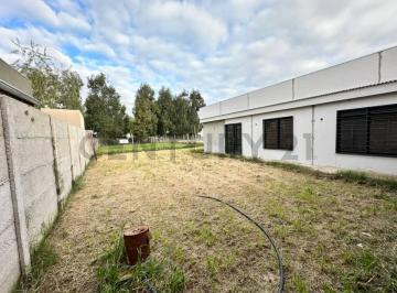 Casa · 113m² · 1 Cochera · Venta Oportunidad! Casa Quinta en Cañuelas