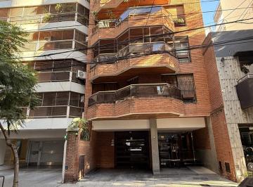Departamento · 82m² · 4 Ambientes · 1 Cochera · Departamento en Alquiler 4 Ambientes con Cochera en Cañitas - Palermo