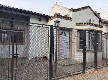 Casa de 3 ambientes, Vicente López · Chalet 3 Amb. Jardín, Pileta, Parrilla - 4 Cuadras Av Maipú