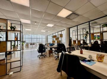 Oficina comercial de 1 ambiente, Vicente López · Excelente Semipiso con Terraza Propia en Olivos
