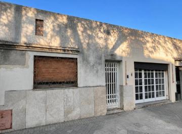 Casa · 412m² · 5 Ambientes · 1 Cochera · Casa en Echesortu