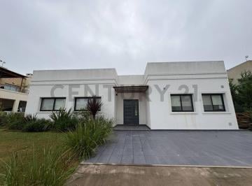 Casa · 180m² · 4 Ambientes · 2 Cocheras · Alquiler Cruz del Sur, San Vicente