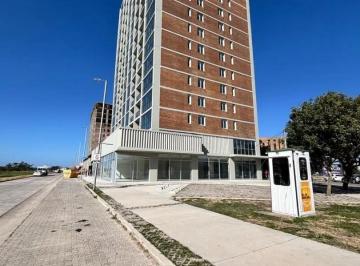 Local comercial · 200m² · Local Comercial - Zona Puerto