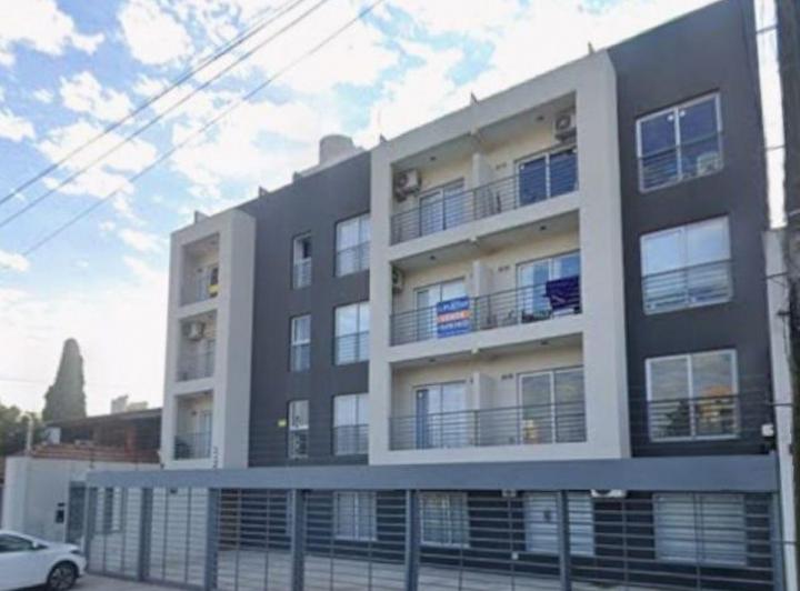 Departamento · 49m² · 2 Ambientes · 1 Cochera