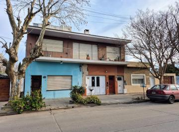 PH · 48m² · 2 Ambientes · Oportunidad! PH a Refaccionar 2 Ambientes con Patio!
