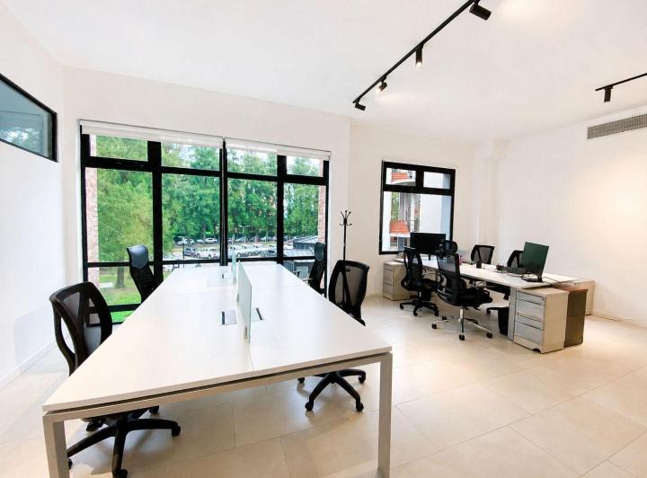 Oficina comercial · 104m² · 1 Ambiente · 1 Cochera