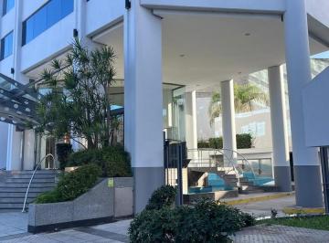 Oficina comercial · 180m² · 1 Cochera · Alquiler de Oficinas de 180 m² en Puerto Madero