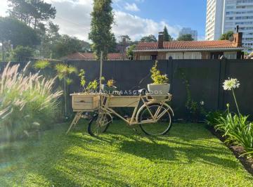 Foto1 · Hermosa Casa en Playa Mansa - Punta del Este