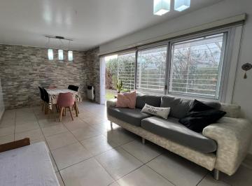 Departamento · 90m² · 4 Ambientes · 1 Cochera · Venta Amplio y Luminoso Duplex en Cuarta Oeste