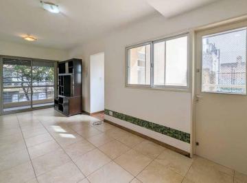 Imagen 1 - Departamento de 1 dormitorio al frente con balcones y ventilación cruzada. Apto crédito. - · Departamento de 1 Dormitorio Al Frente con Balcones y Ventilación Cruzada. Apto Crédito.