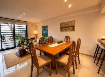 Casa · 115m² · 5 Ambientes · 1 Cochera · Venta Triplex 5 Ambientes 4 Baños y Cochera
