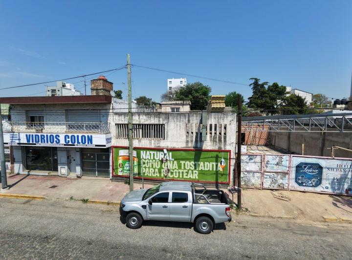 Terreno · 228m²
