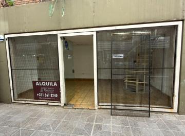 Local comercial · 72m² · 3 Ambientes · Local Comercial 72 m² en San Martín 200 - Centro - Excelente Ubicación
