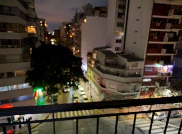 Departamento de 2 ambientes, Almagro · Hermoso 2 Amb Renovado a Nuevo con Mucho Sol!