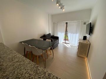 Departamento · 35m² · 2 Ambientes · Venta Depto 2 Amb C/balcon Reciclado en Pza Colon