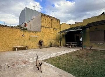 Casa · 301m² · 5 Ambientes · 1 Cochera · Venta Casa Lote Propio Villa Maipu a Refaccionar