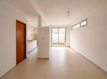 Casa · 85m² · 3 Ambientes · 1 Cochera · Duplex en Venta Ringuelet 2 Dorm. Cochera