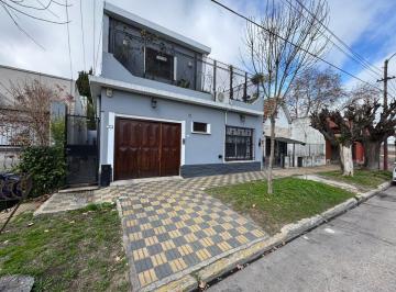 PH · 124m² · 4 Ambientes · 1 Cochera · PH Al Frente 4 Amb / Cochera / Terraza / Don Bosco