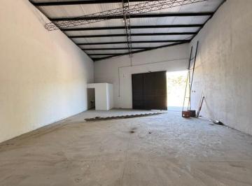 Depósito · 111m² · Alquiler Deposito Zona Mercofrut 111 m²