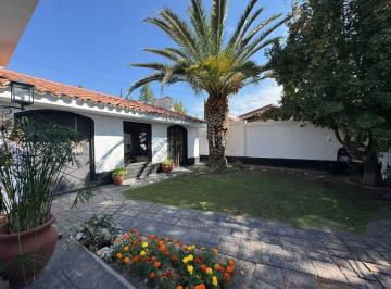 Casa · 180m² · 6 Ambientes · 2 Cocheras · Venta Casa Mas Departamento Chacras Lujan Mendoza