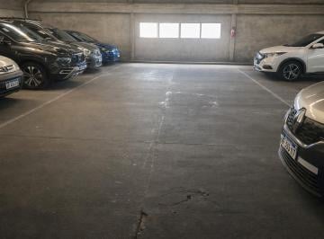 Garage · 12m² · Venta / General Bernardo Ohiggins 2100 / Cochera / Zona Lanus Este