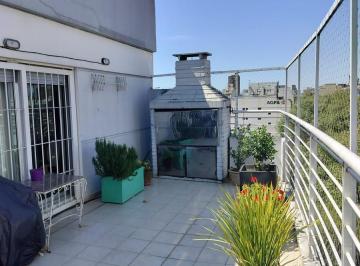 Departamento · 80m² · 3 Ambientes · 1 Cochera · Excelente 3 Ambientes Al Frente C/ Balcon Terraza - Cochera y Baulera