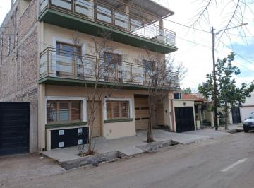 Departamento de 5 ambientes, Carrodilla · Departamento en Alquiler