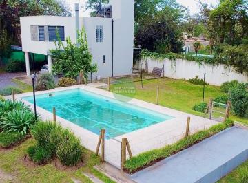 Casa · 158m² · 6 Ambientes · 2 Cocheras · Alquiler - 3 Dorm (1 en Suite) - Housing San Alfonso