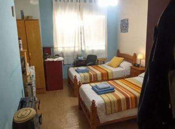Casa de 8 ambientes, Dorrego · Casa 3 Dorm./2baños/tollet en Dorrego, Gllen. Mendoza.