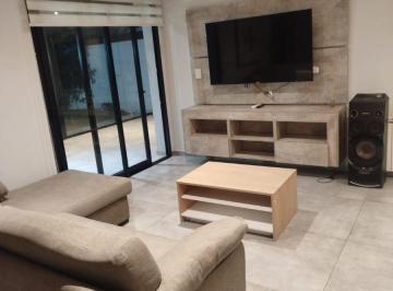 Casa de 8 ambientes, Córdoba · Casa Totalmente Amoblada 3 Dorm.