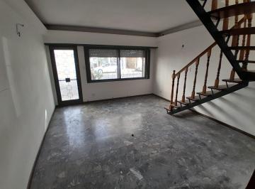 PH · 137m² · 4 Ambientes · 1 Cochera · Casa en Nuestra Señora de Lourdes