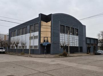 Bodega-Galpón · 900m² · 6 Ambientes · Alquiler Galpón en Calle Don Bosco 500, General Roca