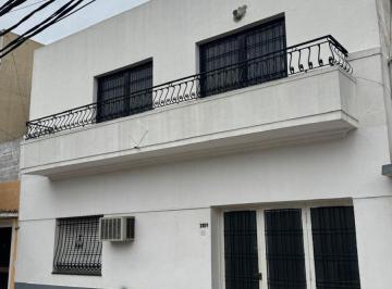 PH de 3 ambientes, Avellaneda · PH de Dos Dorm. con Patio