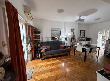 Departamento · 50m² · 2 Ambientes · Recoleta Venta 2 Ambientes en Duplex con 4 Balcones Luminoso